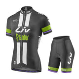 Bermuda | Camisa Preta e Verde