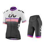 Bermuda | Camisa Preta e Branca