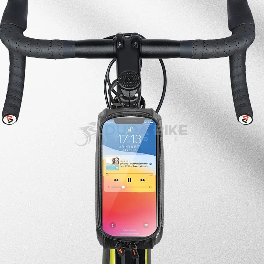 O GPS na sua frente, sem parar para tirar o celular do bolso.